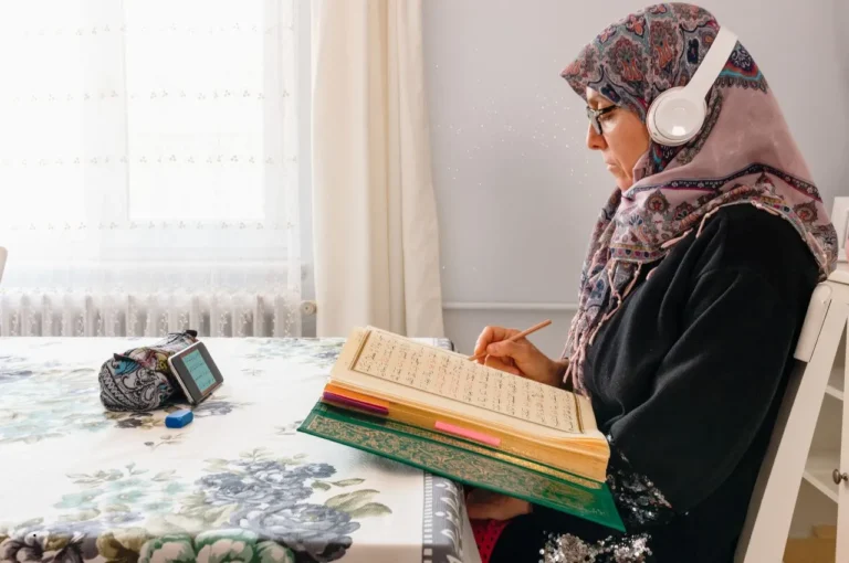 Top 20 Best Online Quran Centers for Home Learning